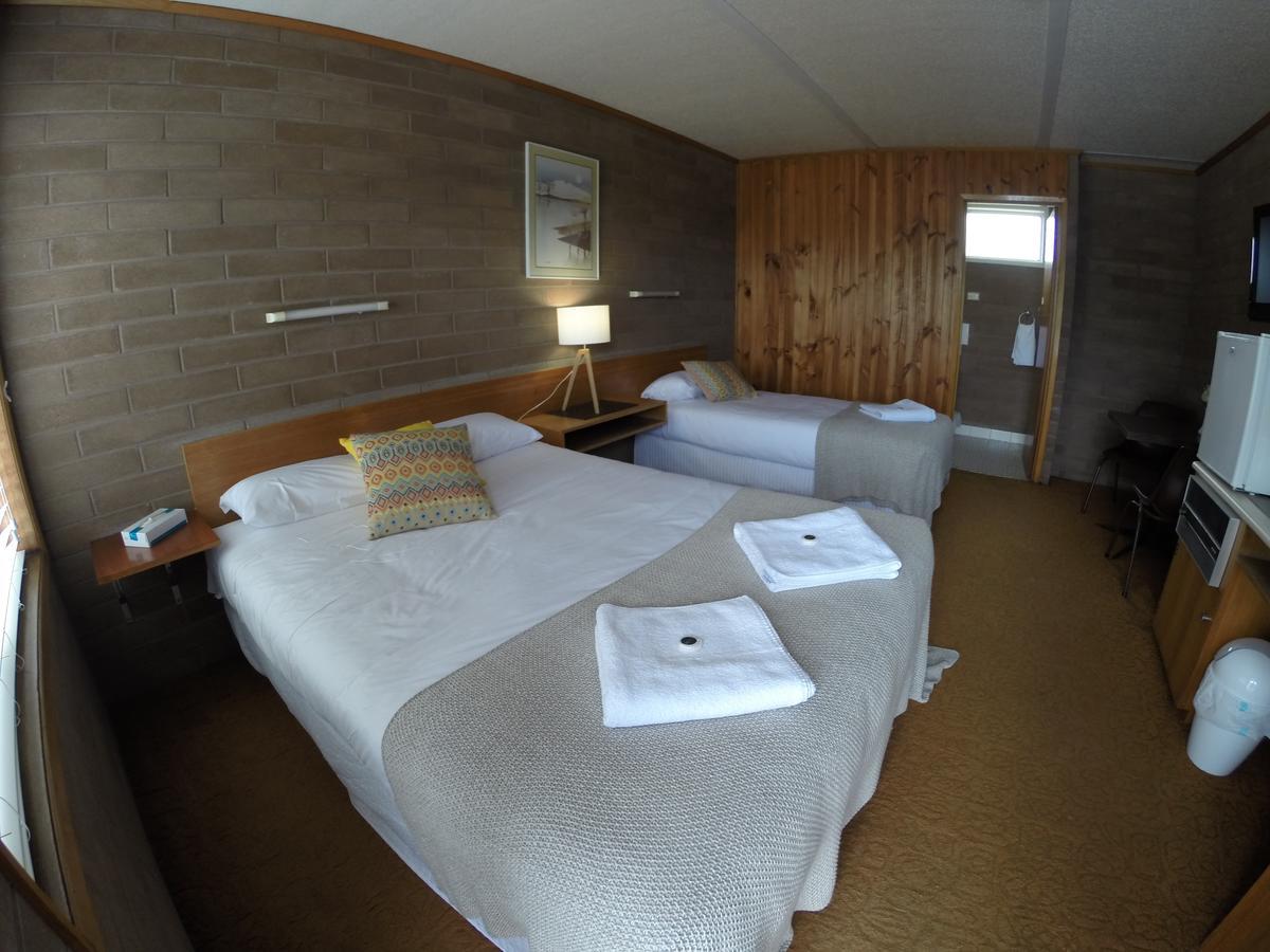 Simpson Hotel Motel Eksteriør bilde